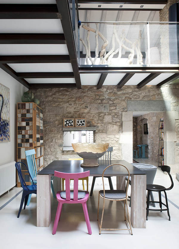 Chaises dépareillées