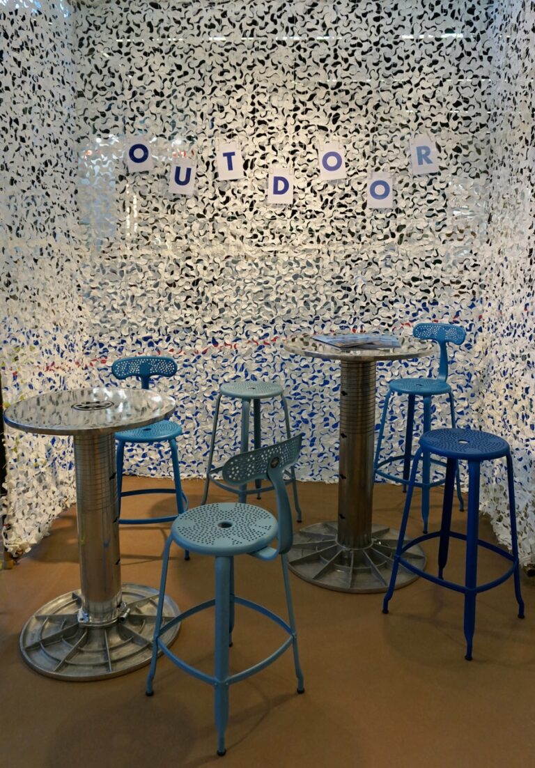 Chaise outdoor métal by Paola Navone